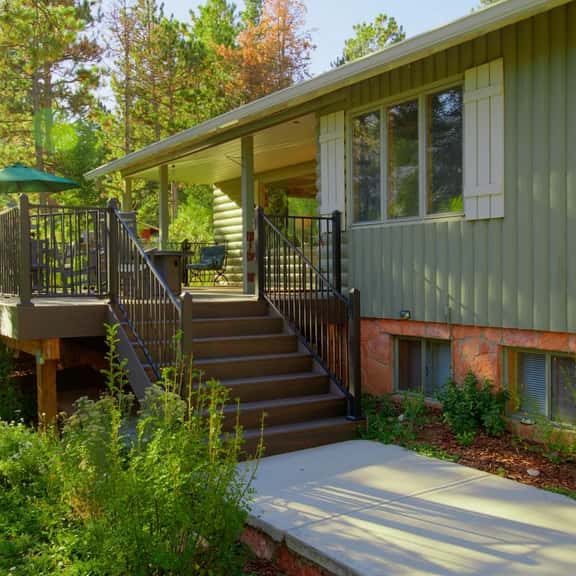 Pike's Mountain Chalet - Image 1
